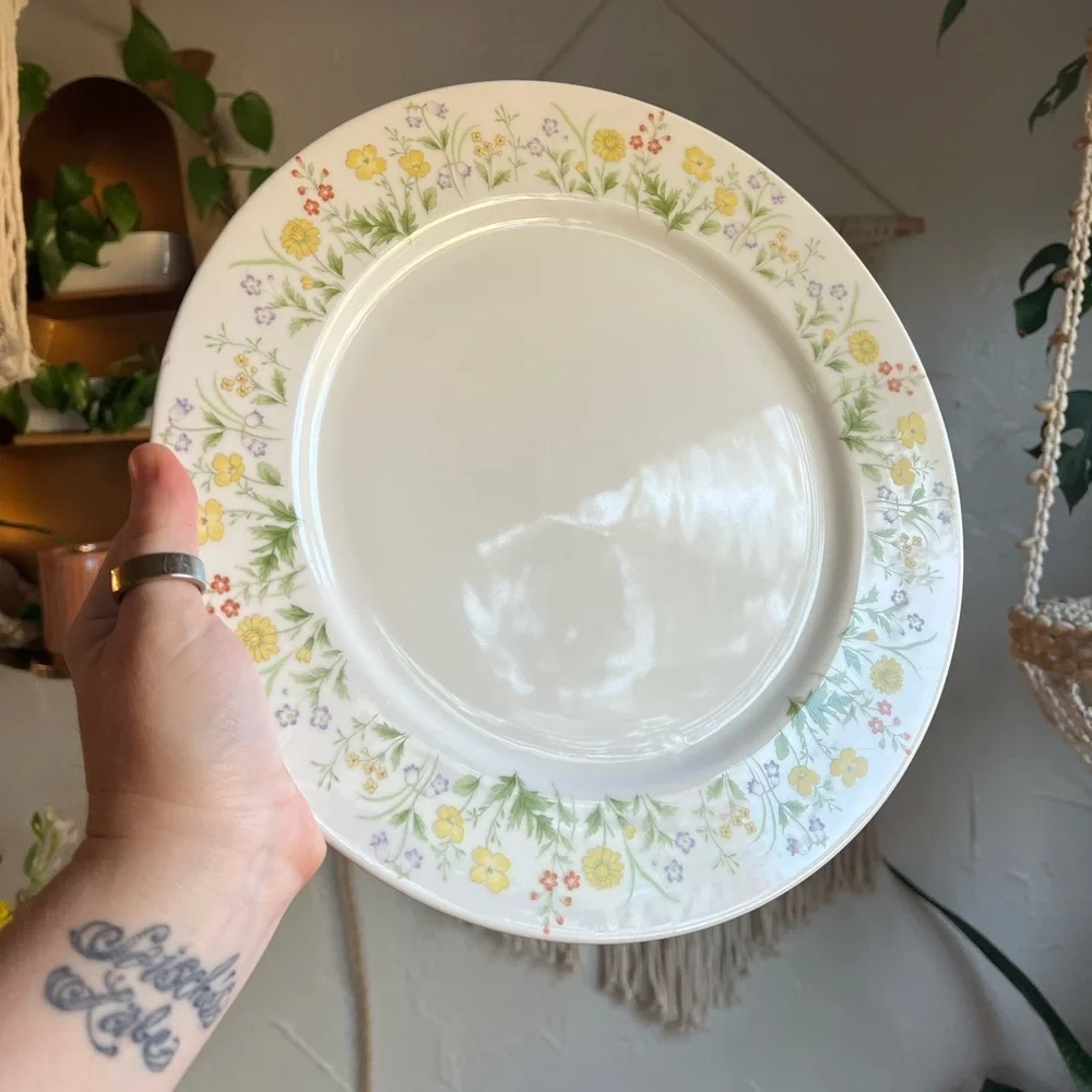 Vintage Crescent China Flora 5723 Japan 10.5” Plate